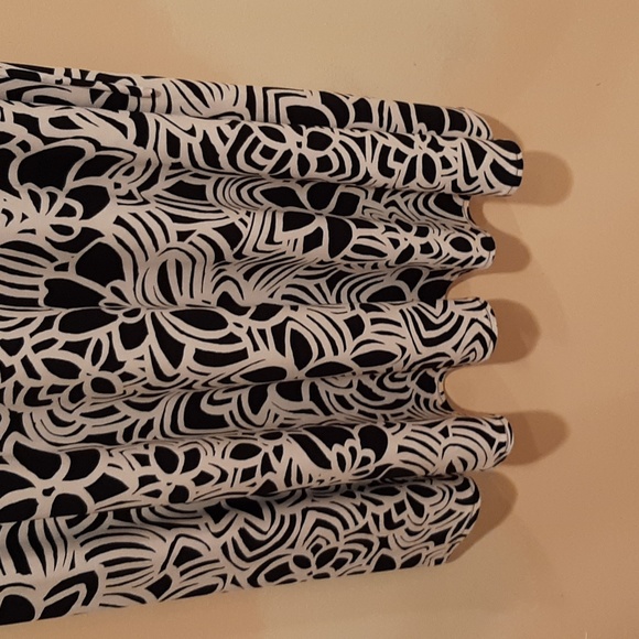 Metrostyle BLack and White Dress Size 12 - Picture 4 of 6